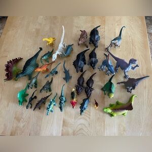 Dinosaurs Huge Toy Lot 31 Piece Assorted Vinyl/ rubber/Plastic
